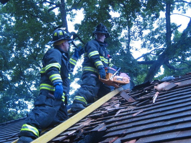 GARAGE FIRE BEDFORD CENTER RD
L to R Ex Chief D. Liburdi, J. Nickson